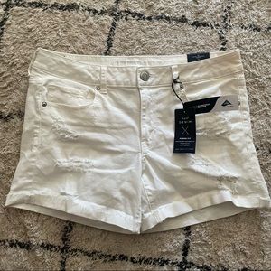 American Eagle Women’s White Stretchy Denim Shorts